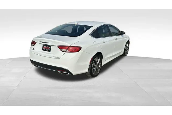 $11992 : Chrysler 200 2015 C 4dr Seda image 9