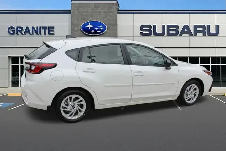 $23990 : Subaru Impreza 2025 AWD Base image 10