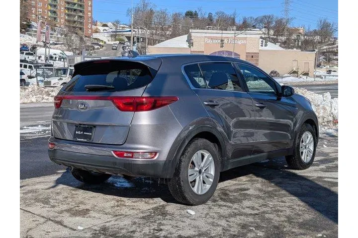 $9795 : Kia Sportage 2019 AWD LX 4dr image 6