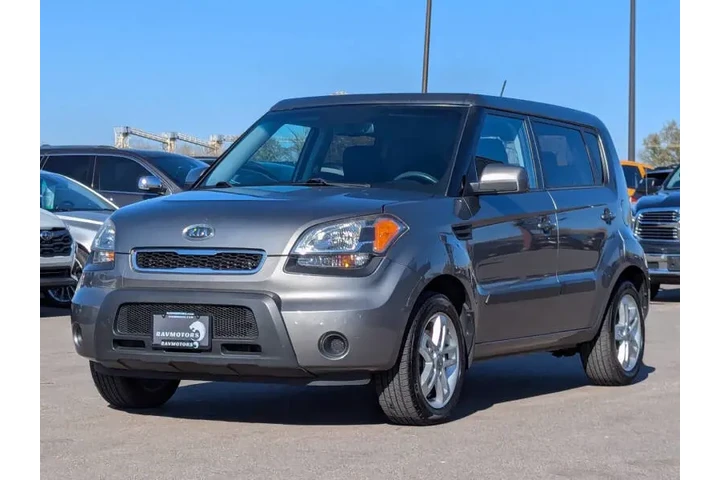 $5972 : 2011 Soul + image 9