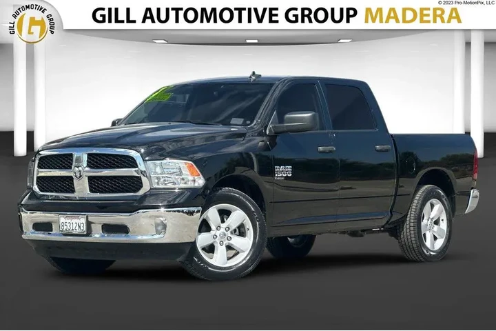 $26950 : Ram 1500 Classic 2022 4x2 Tr image 1