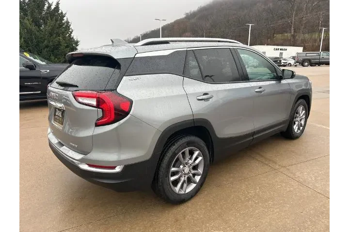 $26900 : GMC Terrain 2024 AWD SLT 4dr image 6