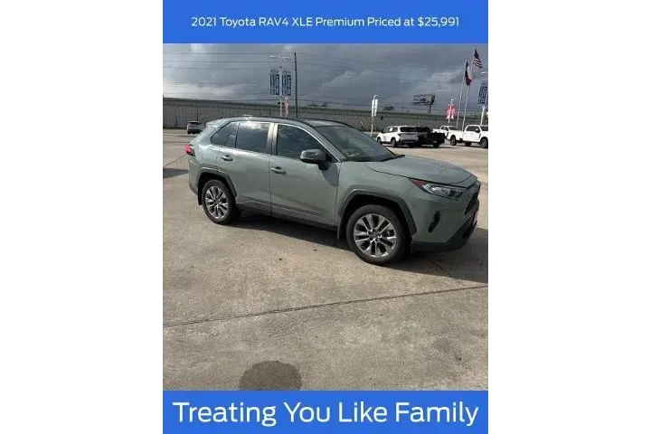 $25991 : Toyota RAV4 2021 XLE Premium image 1