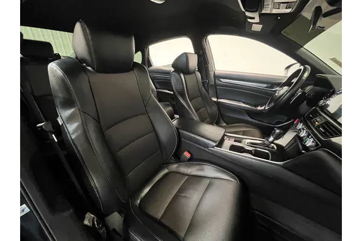 $19589 : Honda Accord 2018 Sport 4dr image 9