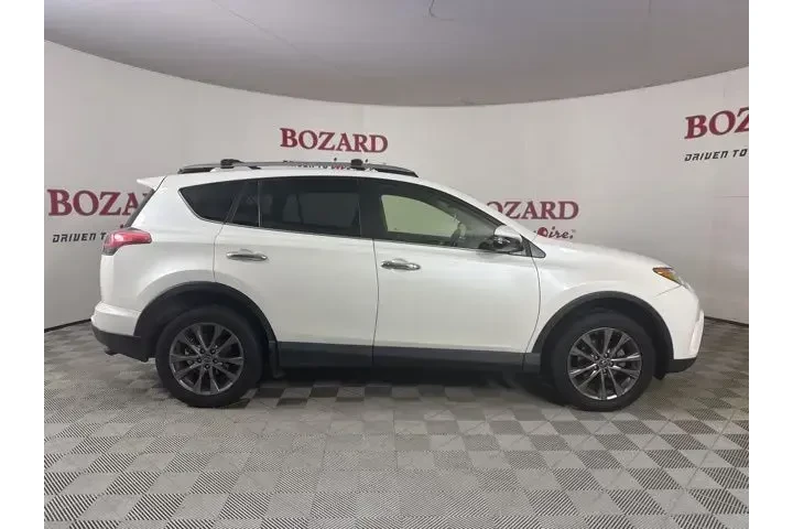 $19500 : Toyota RAV4 2018 AWD Limited image 9