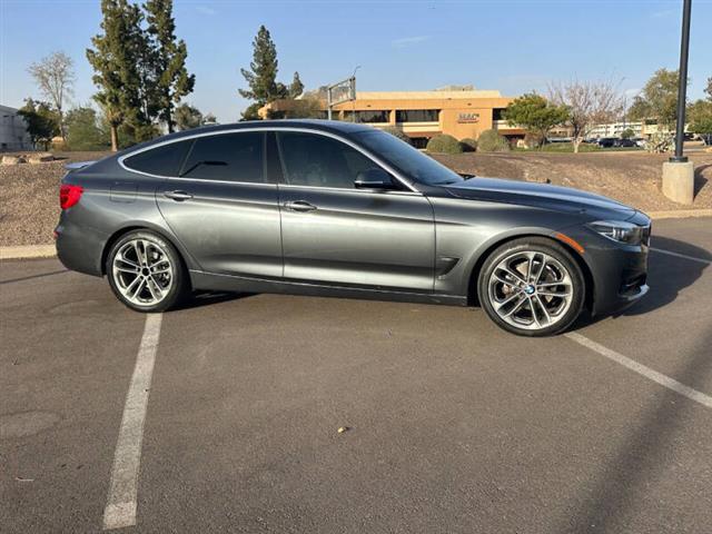 $11995 : 2017 BMW 3 Series 330i xDrive image 4