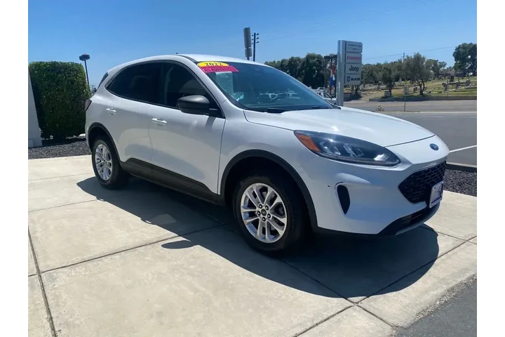 $20588 : Ford Escape 2022 AWD SE 4dr image 10