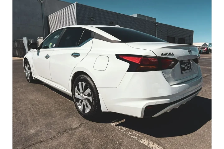 $23997 : Nissan Altima 2025 2.5 S 4dr image 4