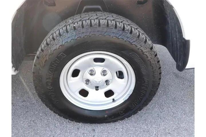 $36898 : Ram 1500 Classic 2023 4x4 Tr image 6