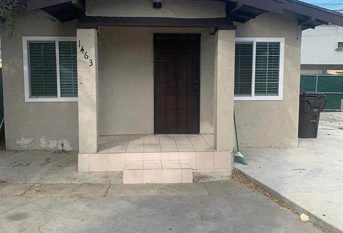 $1690 : Lovely home 4 rent image 1