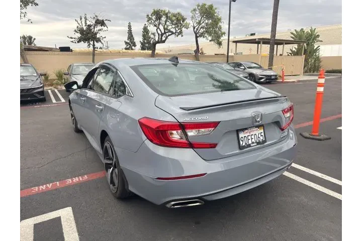 $25490 : Honda Accord 2022 Sport Spec image 2