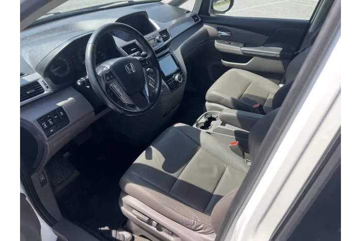 $10900 : 2016 Odyssey EX-L image 9