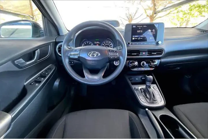 $20992 : Hyundai KONA 2023 AWD SEL 4d image 9