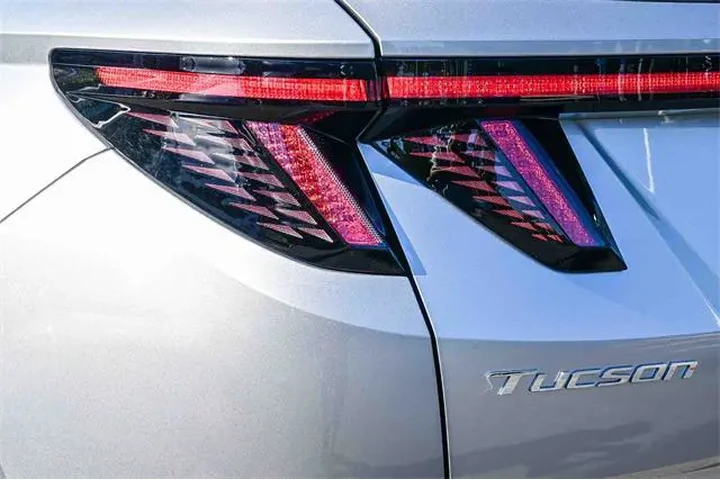 $25000 : Hyundai TUCSON 2024 SEL 4dr image 9