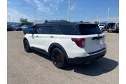 $29575 : Ford Explorer 2020 AWD ST 4d thumbnail