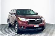 PRE-OWNED 2014 TOYOTA HIGHLAN