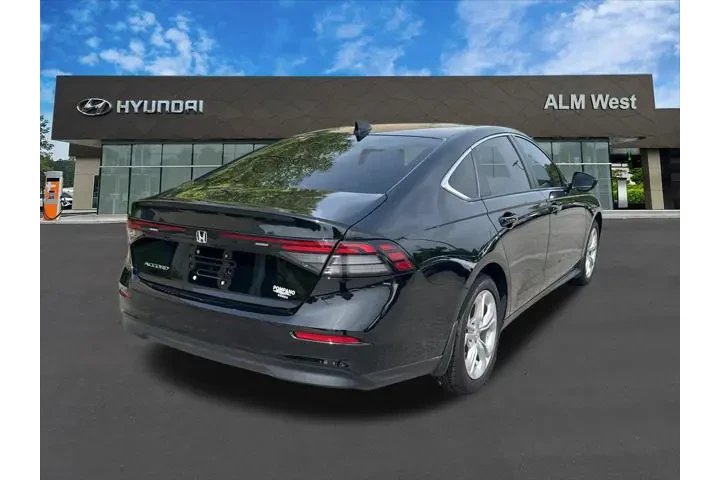 $23420 : Honda Accord 2023 LX 4dr Sed image 5