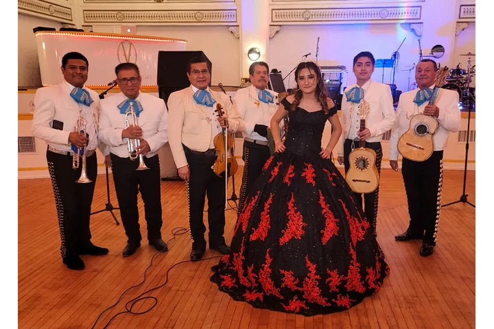 Mariachi Los Gallitos For Hire image 1