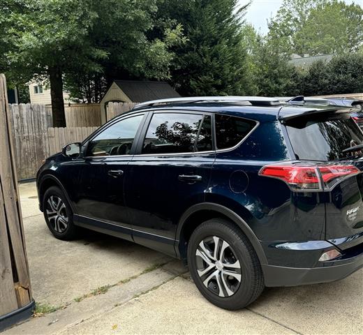 $9900 : 2018 Toyota RAV4 LE image 4