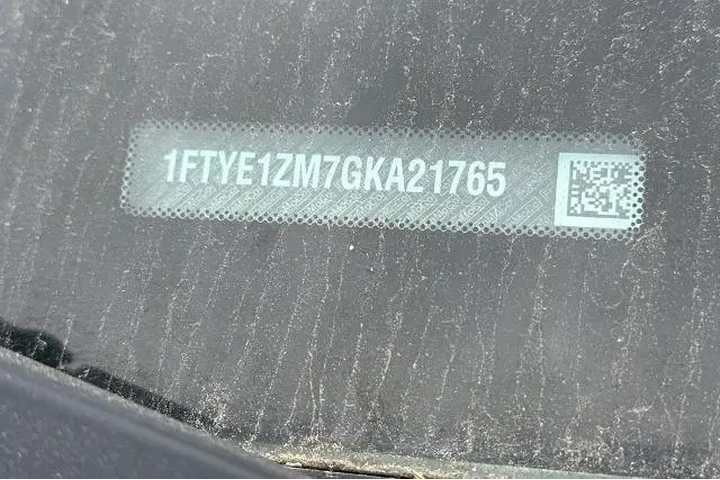 $18998 : Ford Transit 2016 150 3dr SW image 3