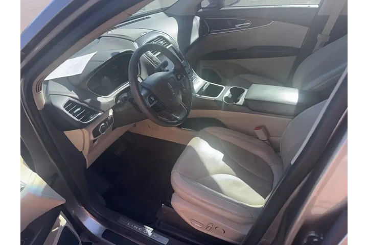 $21498 : Lincoln Nautilus 2019 Reserv image 2