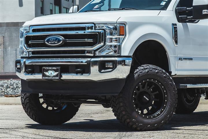 2022 Super Duty F-250 SRW LAR image 3