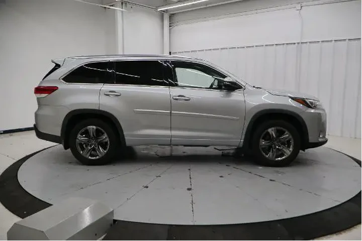 $26995 : Toyota Highlander 2019 AWD L image 2