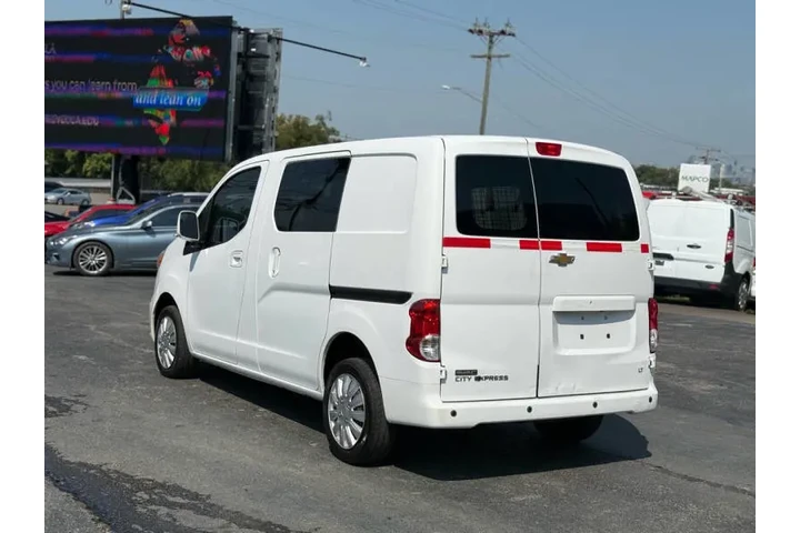 $10495 : 2015 City Express LT image 10