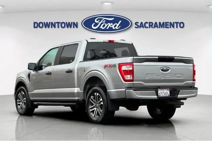 $25900 : Ford F-150 2021 4x4 XLT 4dr image 8