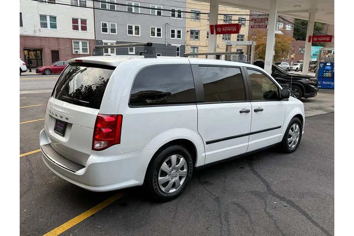 $9995 : 2016 Grand Caravan American V image 1