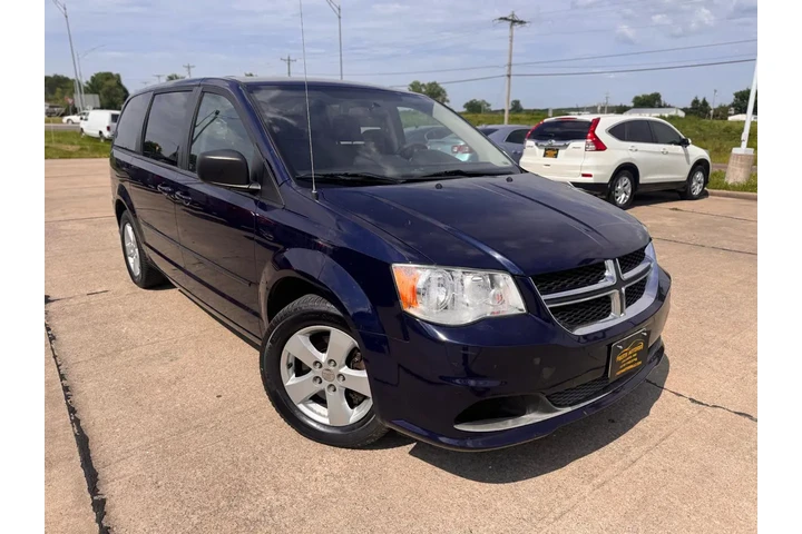 $6999 : 2013 Grand Caravan SE image 3