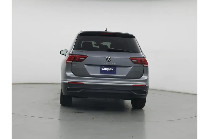 $27998 : Volkswagen Tiguan 2024 SE 4d image 6