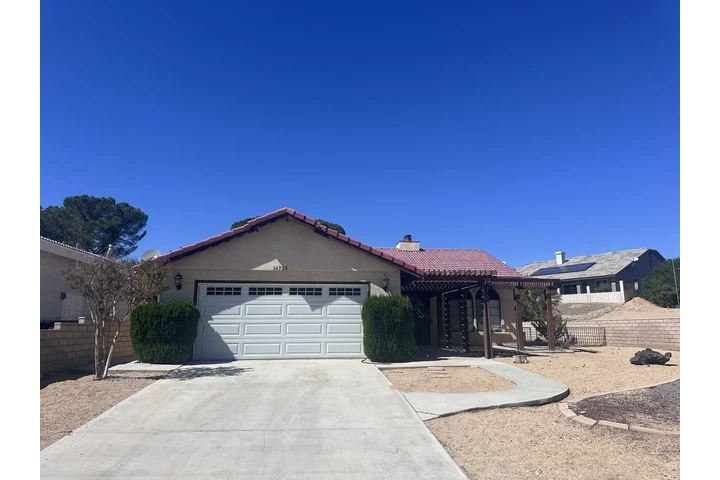 $2595 : 🔥 HERMOSA CASA EN RENTA image 1