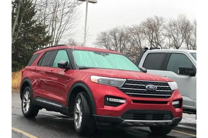 $34995 : Ford Explorer 2023 AWD XLT 4 image 1