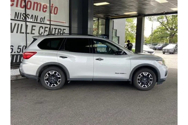 Nissan Pathfinder 2020 4x4 S image 4