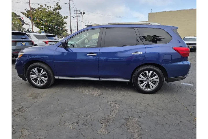 $17900 : Nissan Pathfinder 2020 SL 4d image 8