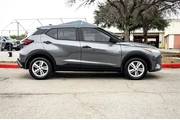 $20599 : Nissan Kicks Play 2025 S 4dr thumbnail