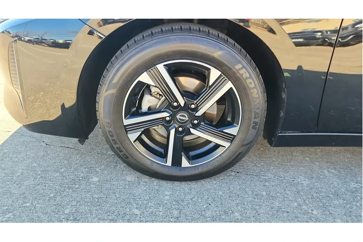 $16387 : Nissan Sentra 2024 SV 4dr Se image 9