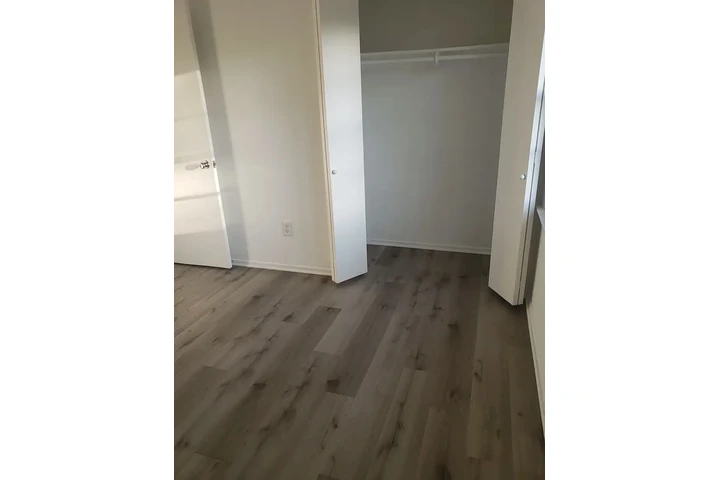 $2400 : Your dream house awaits you!!! image 5