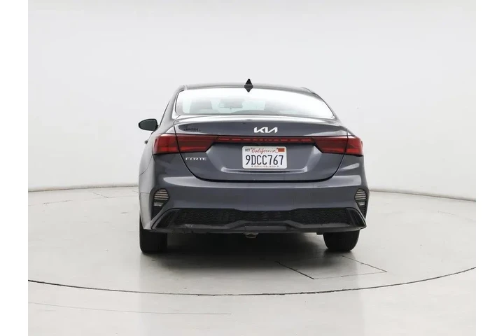 $17998 : Kia Forte 2023 LXS 4dr Sedan image 6