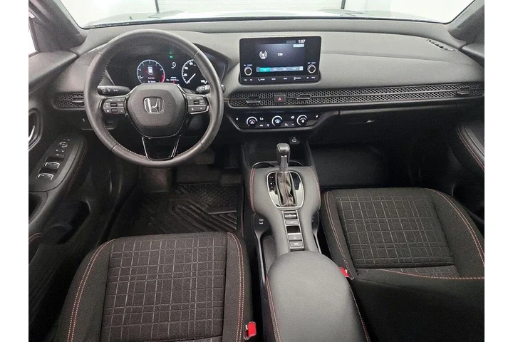 $27998 : Honda HR-V 2024 AWD Sport 4d image 9