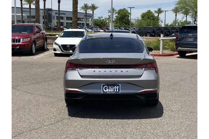 $16632 : Hyundai ELANTRA 2023 SEL 4dr image 4