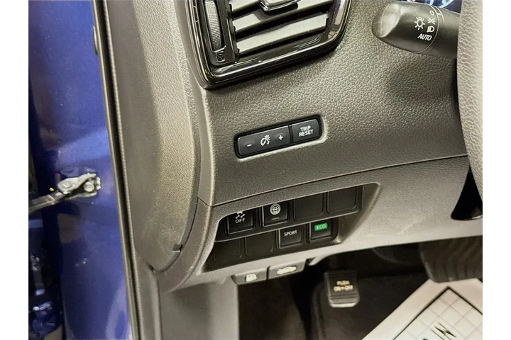 $15493 : Nissan Rogue Sport 2021 S 4d image 10