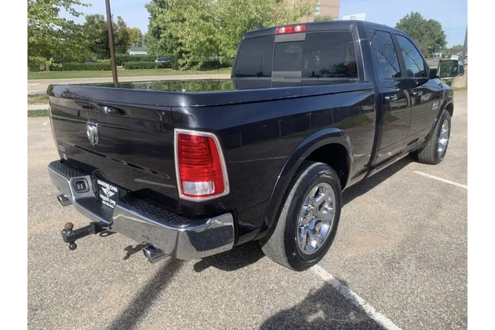$11994 : 2015 RAM 1500 Laramie image 6