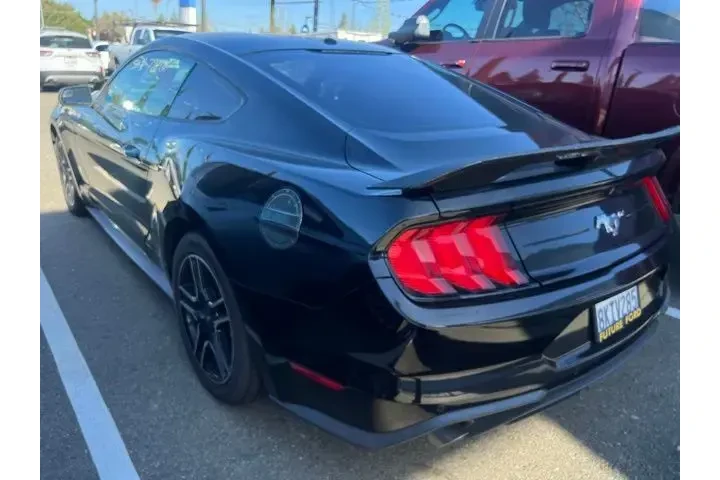 $19988 : Ford Mustang 2018 EcoBoost P image 7