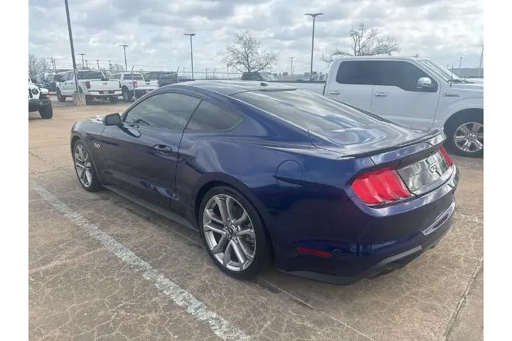 $37995 : Ford Mustang 2020 GT 2dr Fas image 2