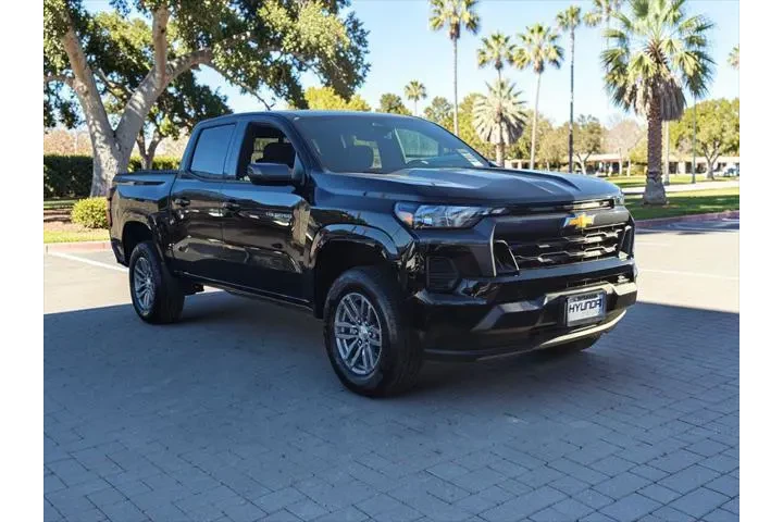 $33995 : Chevrolet Colorado 2025 4x2 image 3