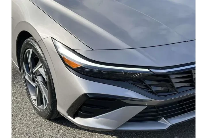 $19995 : Hyundai ELANTRA 2024 SEL 4dr image 9