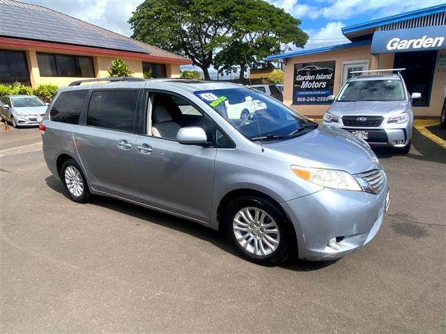 $8995 : 2011 Sienna image 2