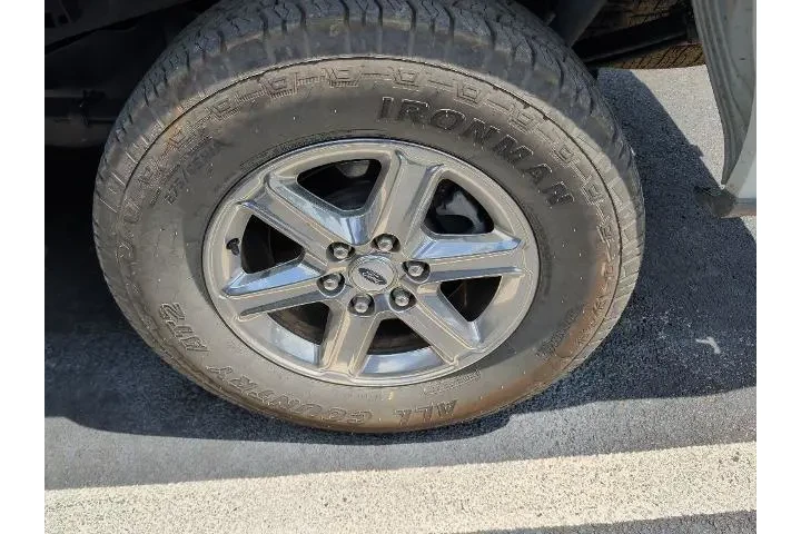 $38130 : Ford F-150 2024 4x4 XLT 4dr image 5